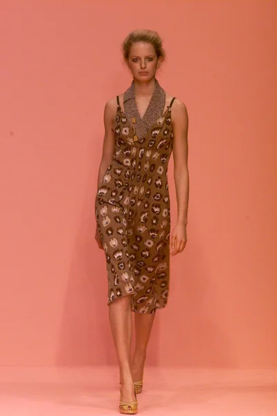 Look 17